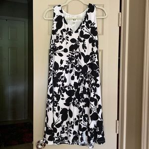 Anne Klein black and white lined trapeze dress